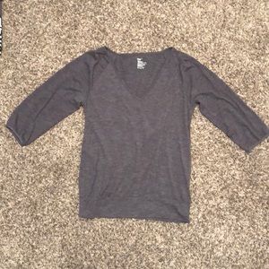 ¾ sleeve v neck shirt